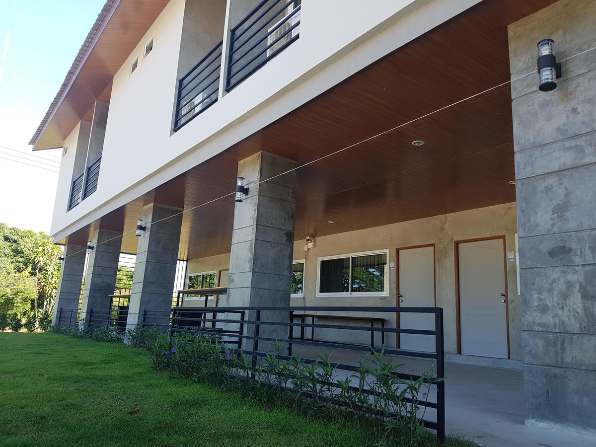 The Day Home Hotel Pakchong Luaran gambar