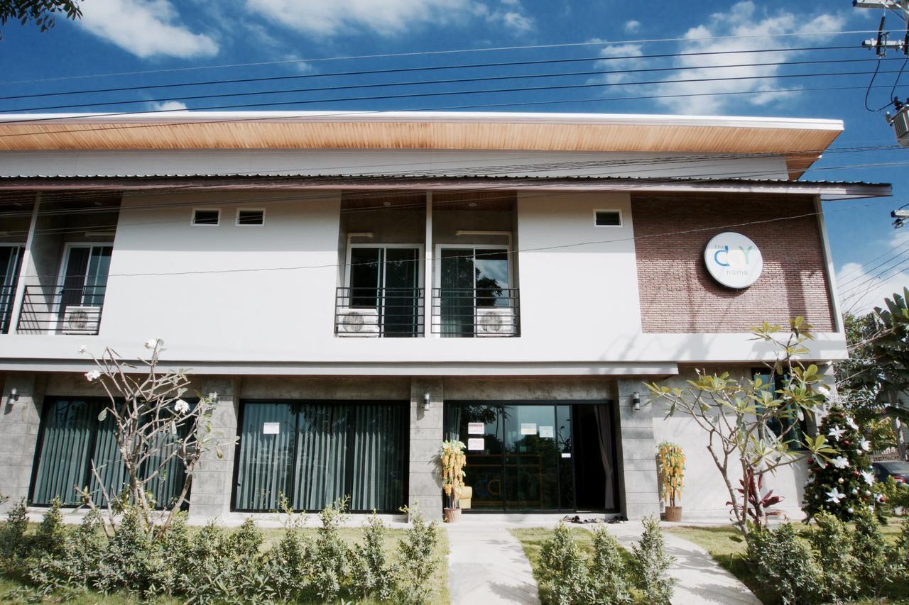 The Day Home Hotel Pakchong Luaran gambar